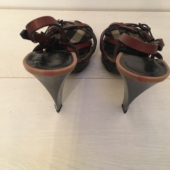 Burberry Heels - Picture 13 of 14